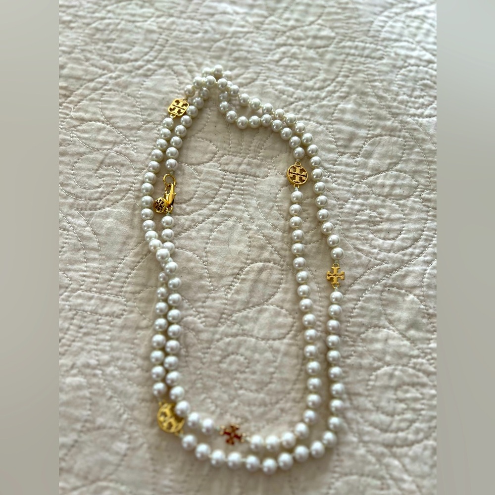 Tory Burch pearls logo long necklace